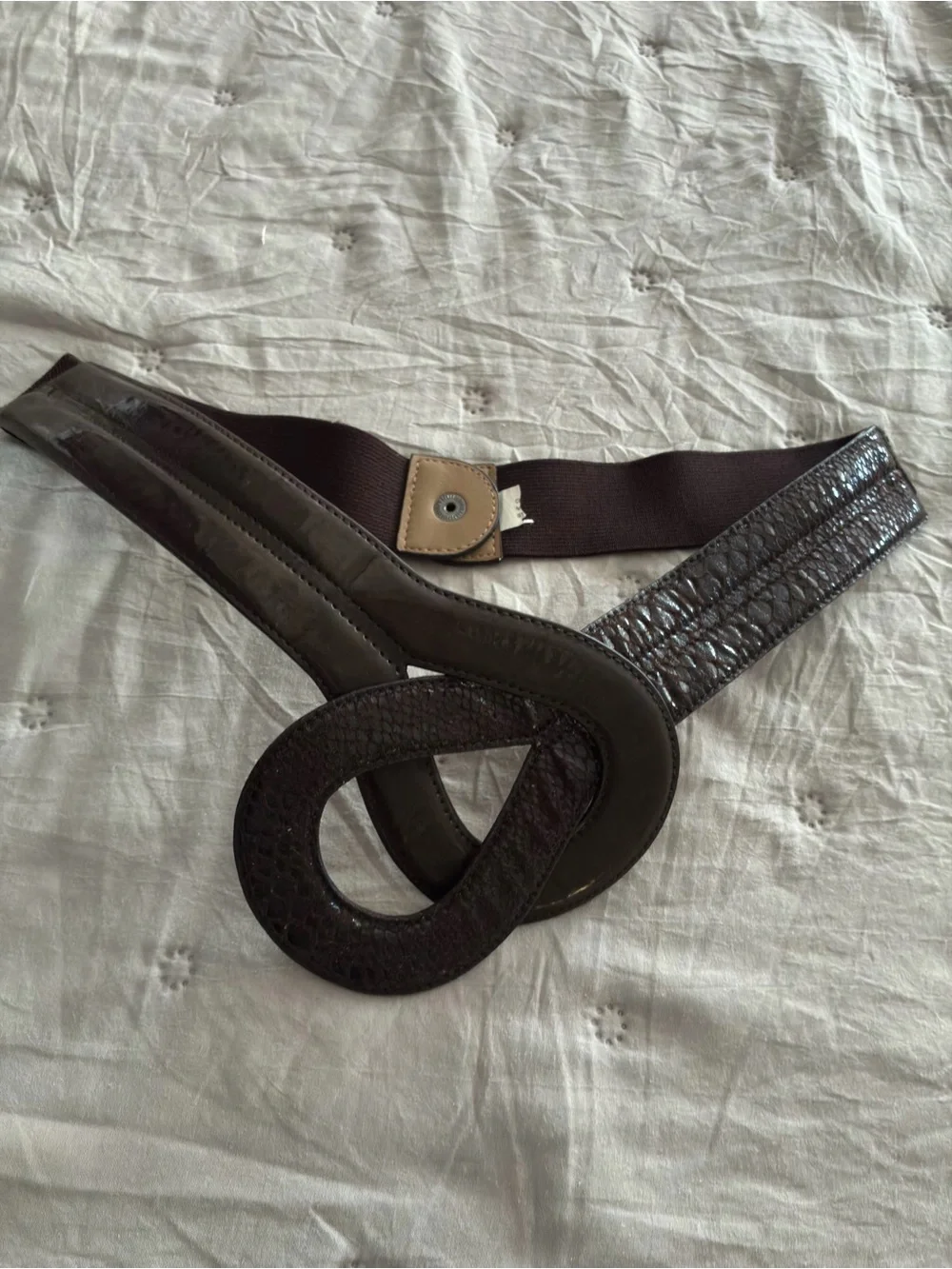 Women ‘s Dark Brown Leather Loop Belt - Unbranded